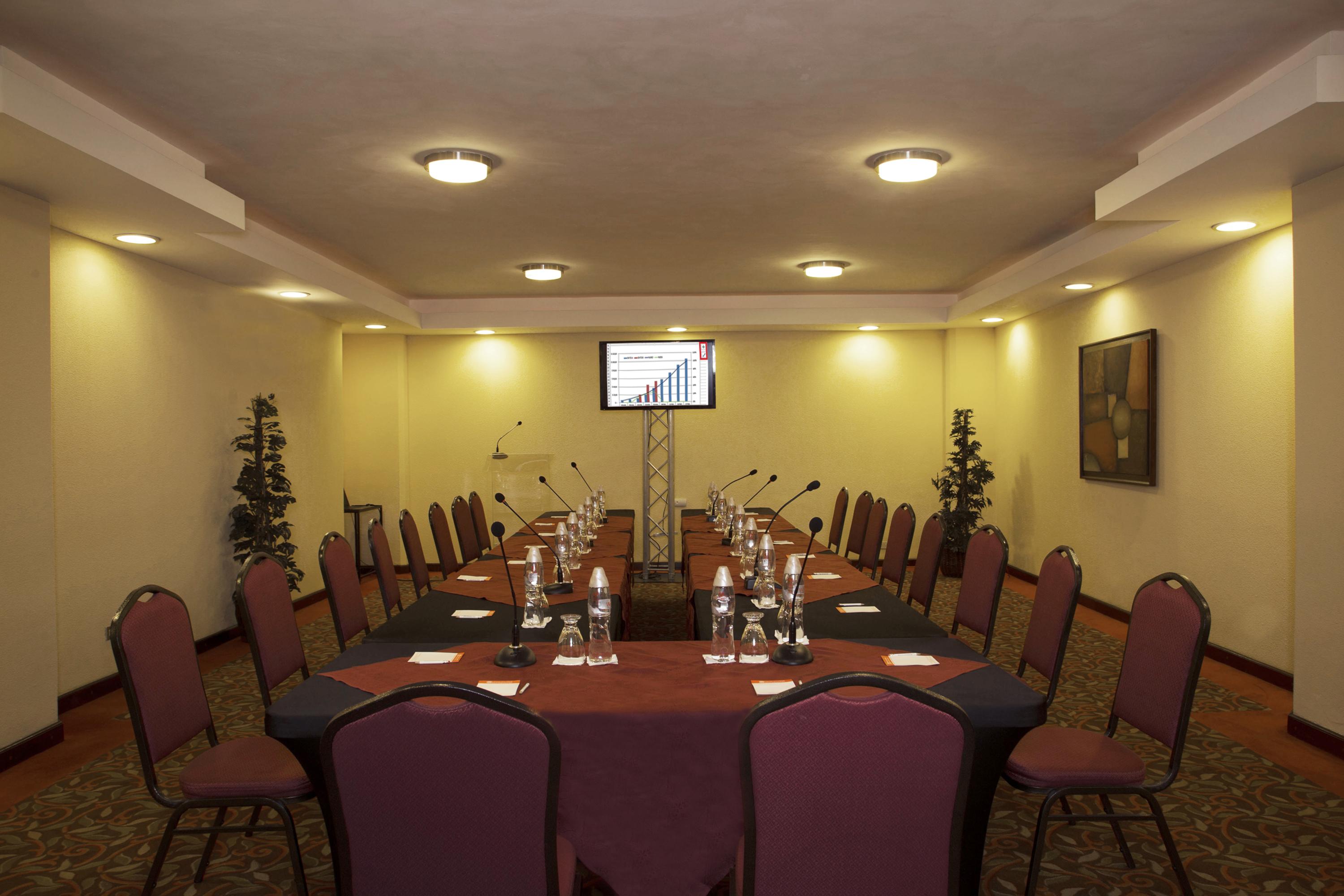 Conquistador Hotel & Conference Center Guatemala City Exterior photo