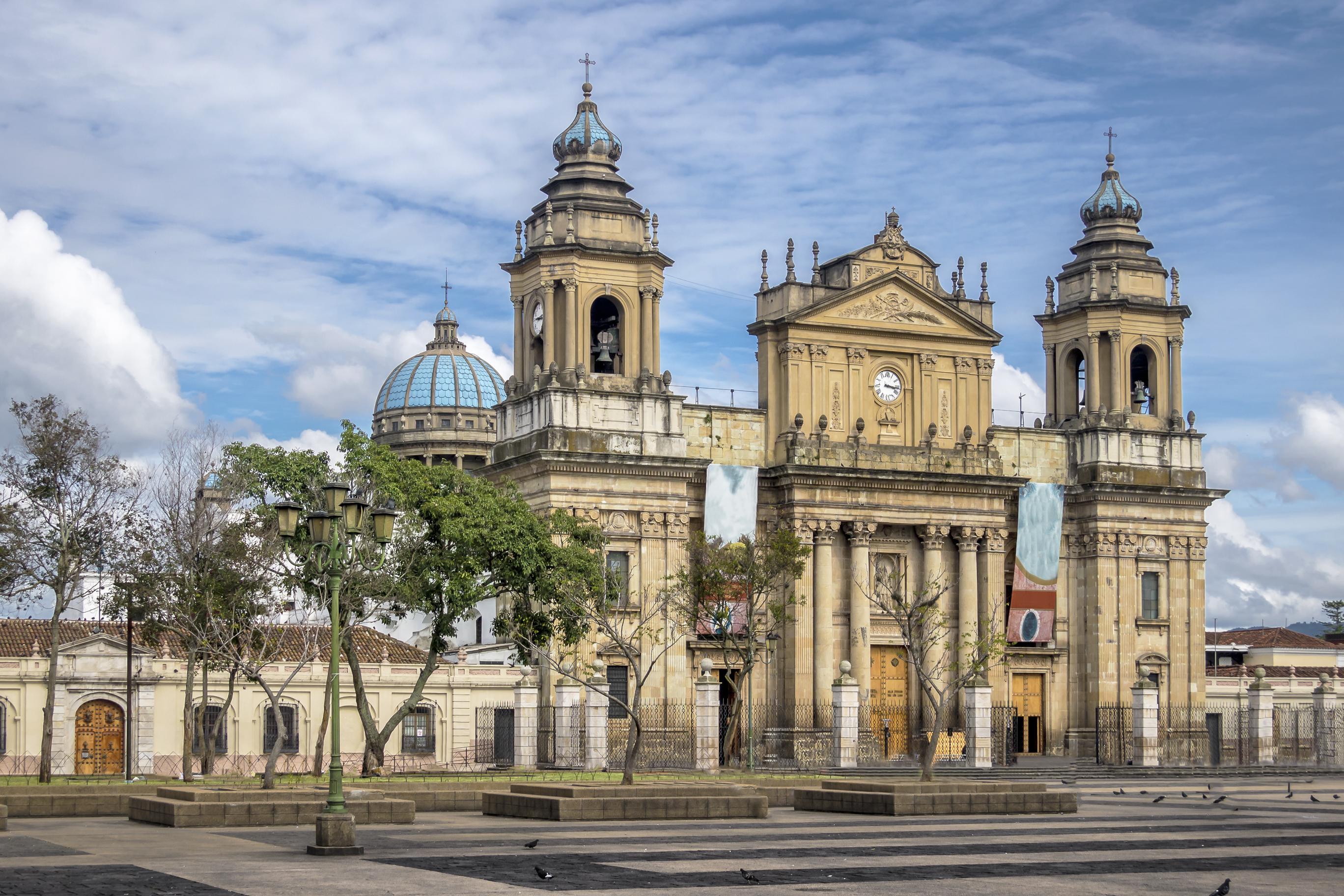 Conquistador Hotel & Conference Center Guatemala City Exterior photo