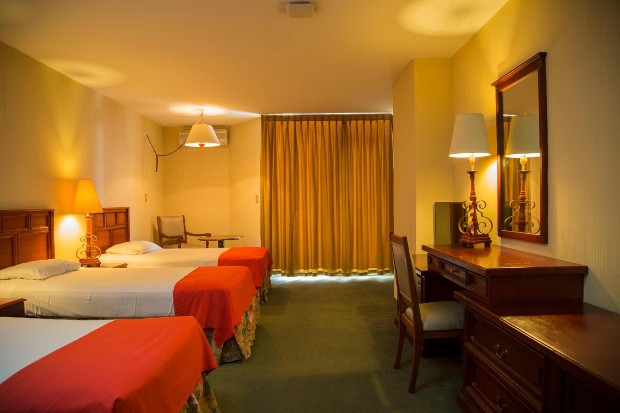 Conquistador Hotel & Conference Center Guatemala City Room photo
